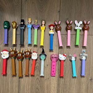 Lot of 21 Pez Dispensers